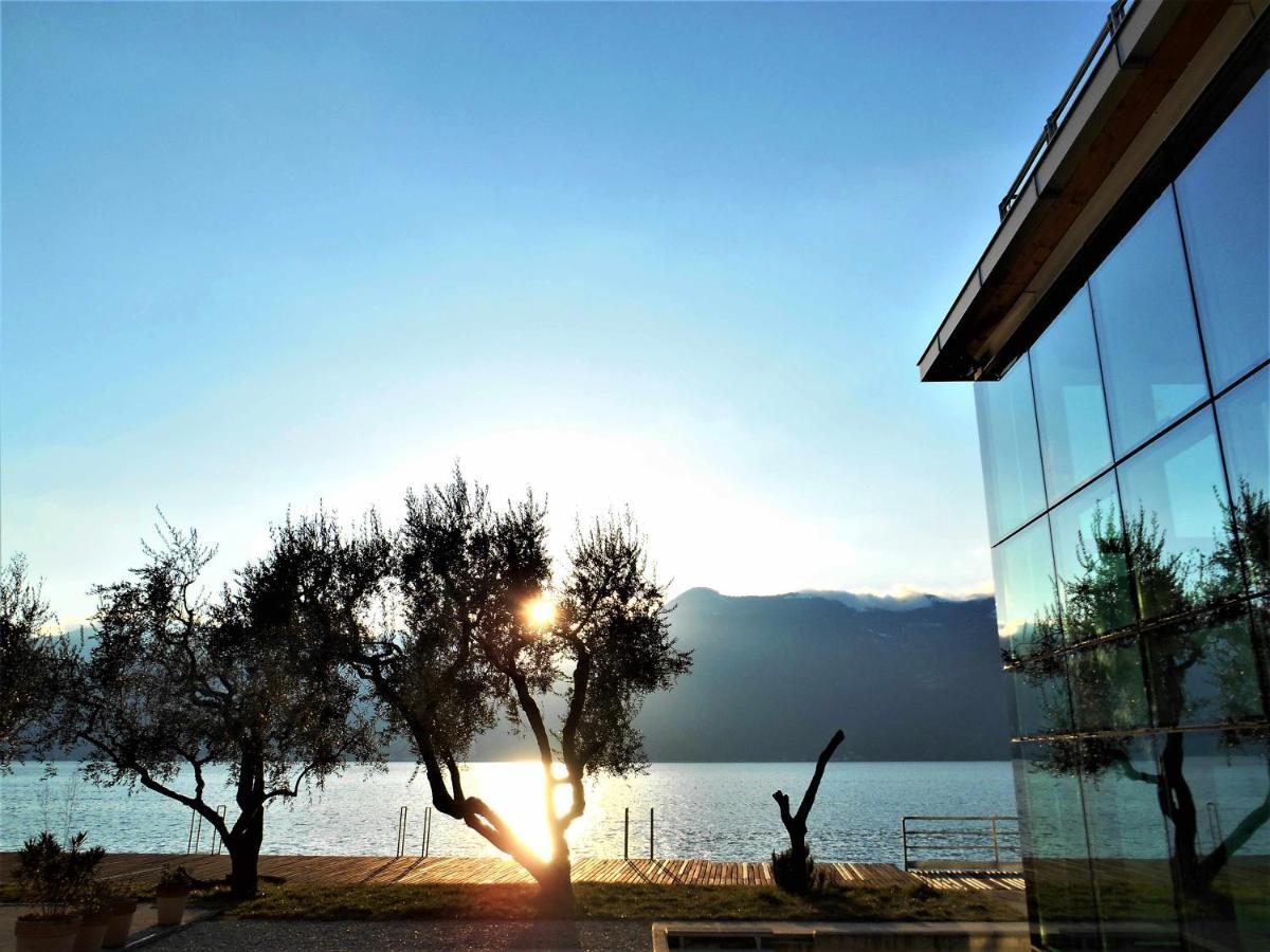 Direttamente Al Lago Apartments Marone Exterior foto