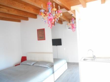 Direttamente Al Lago Apartments Marone Exterior foto
